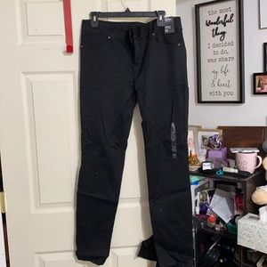 Brand new black pants!!